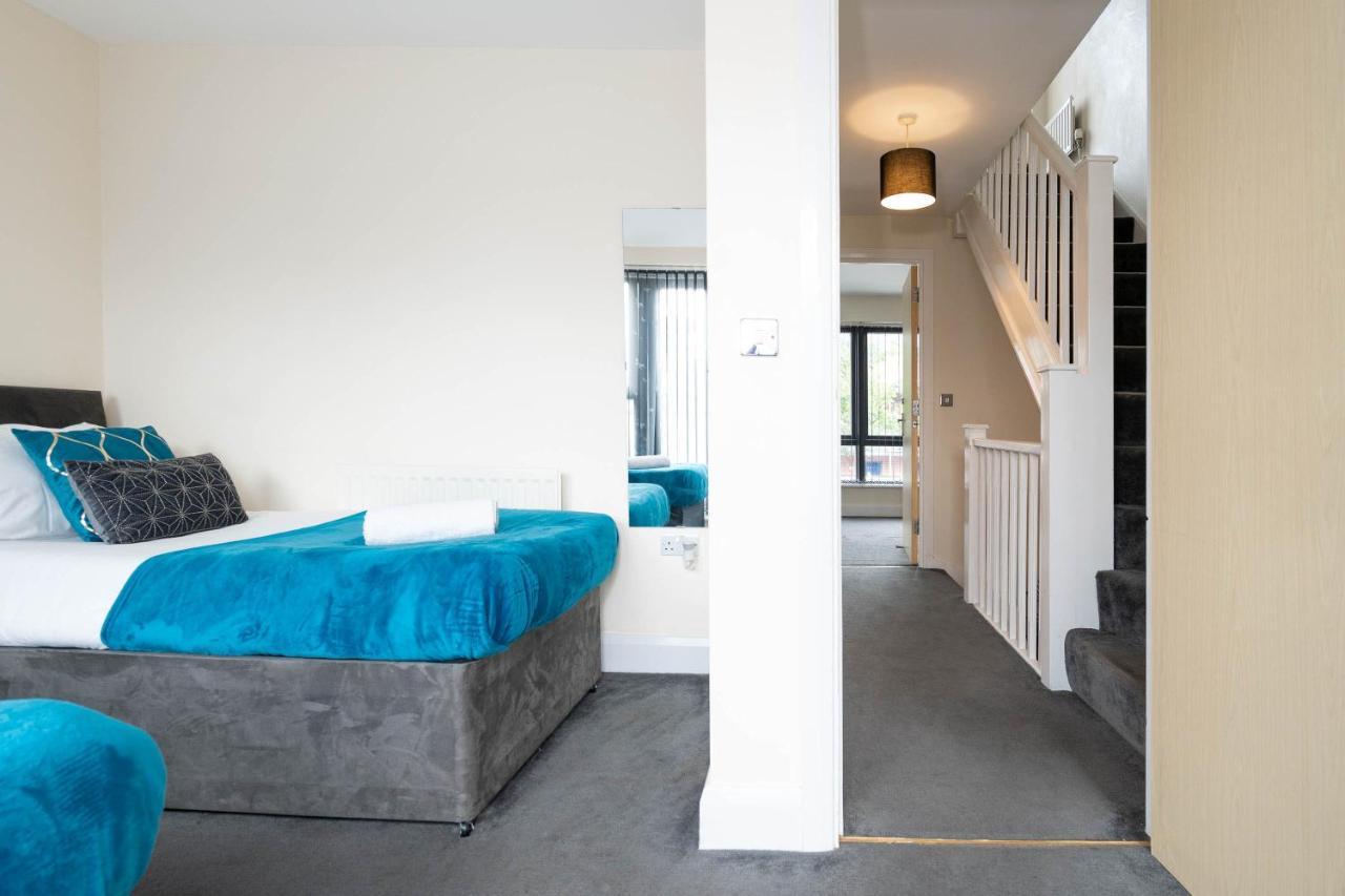 City Centre Townhouse - 3 Bedrooms - Garage - Parking - Top Rated Birmingham Extérieur photo