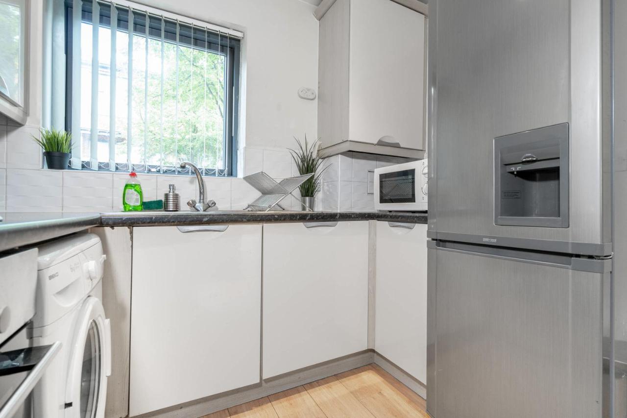 City Centre Townhouse - 3 Bedrooms - Garage - Parking - Top Rated Birmingham Extérieur photo