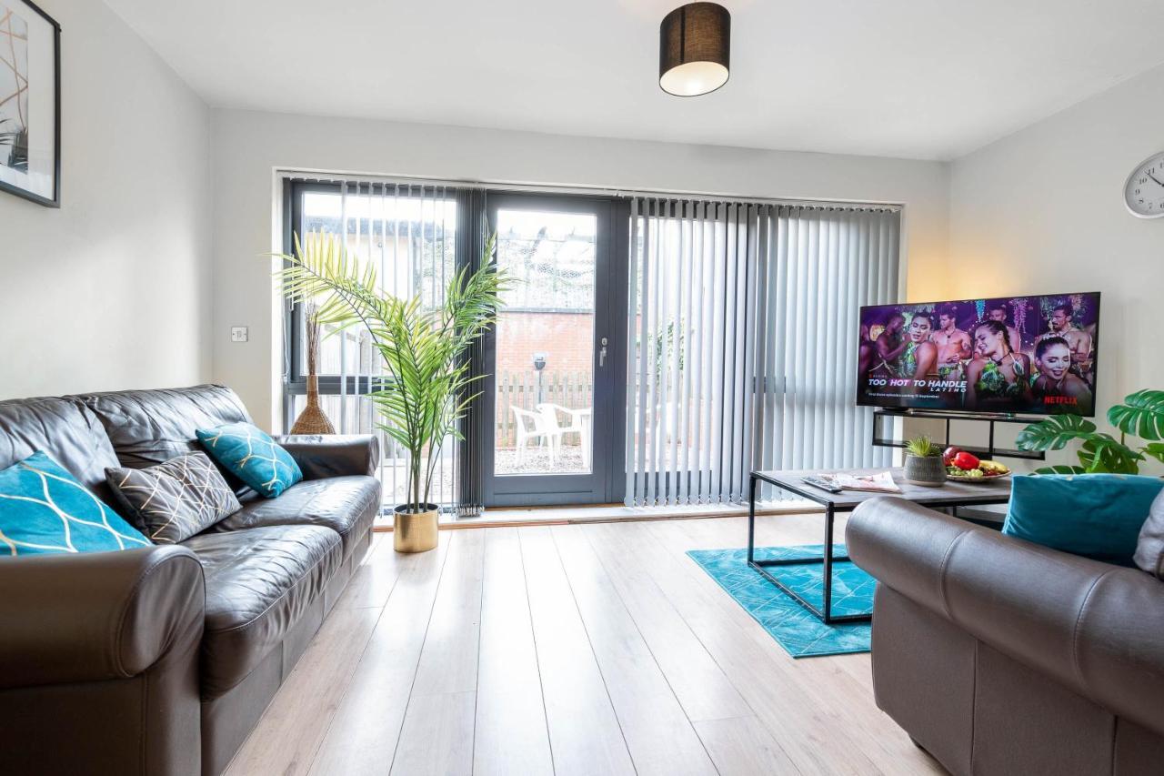 City Centre Townhouse - 3 Bedrooms - Garage - Parking - Top Rated Birmingham Extérieur photo